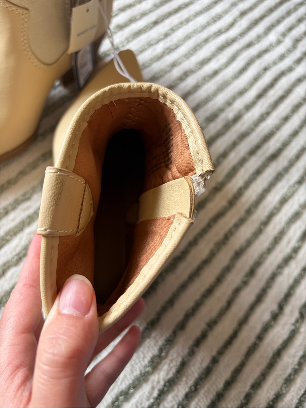 Universal Thread Cream Pointed-Toe Ankle Booties - Picture 5 of 8